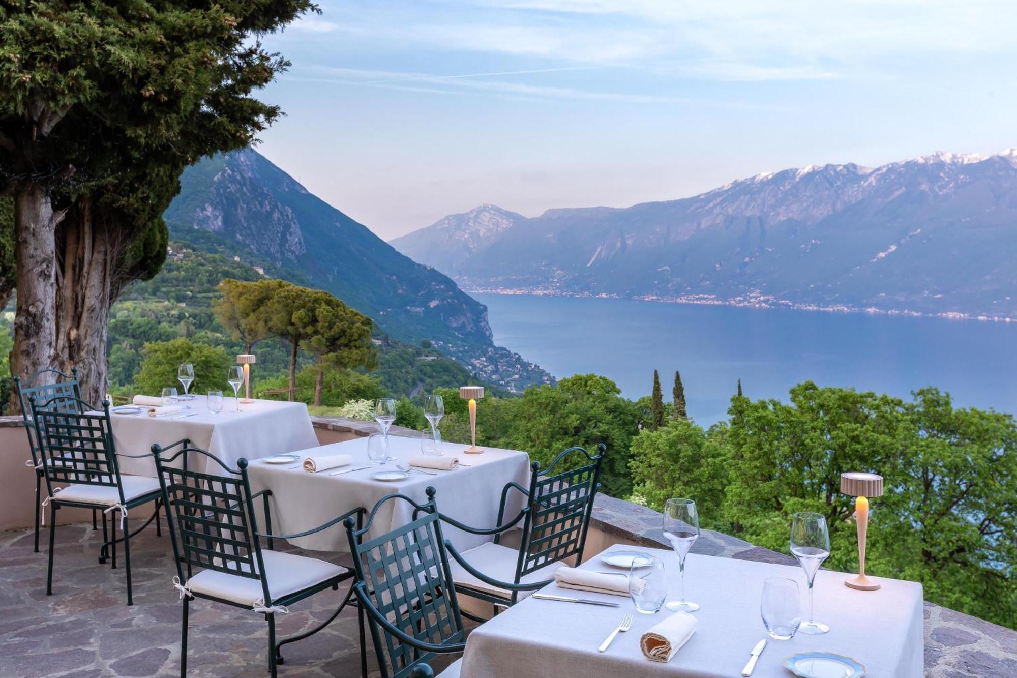 Romantikhotel - Boutique Hotel Villa Sostaga Gargnano Esterno foto