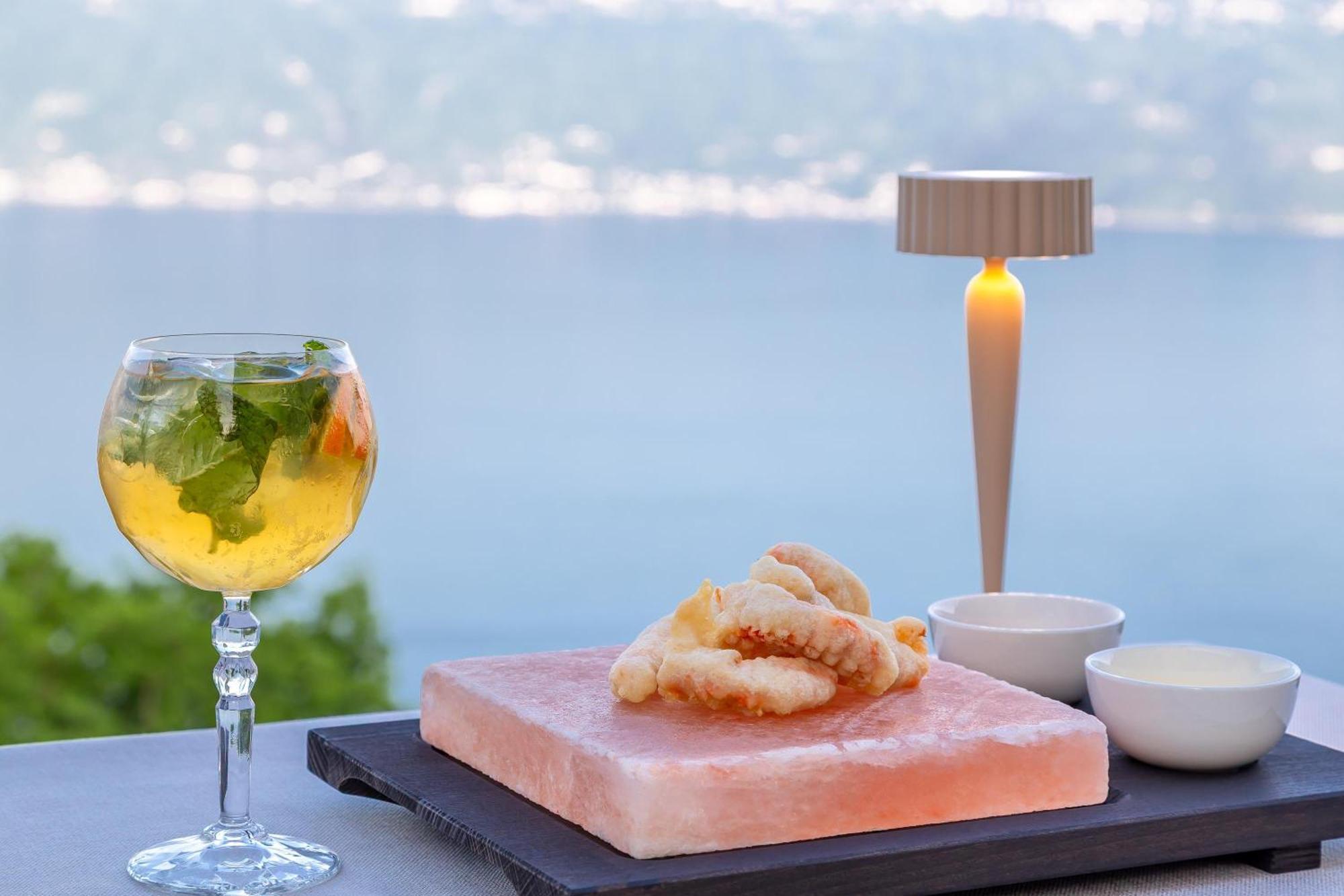 Romantikhotel - Boutique Hotel Villa Sostaga Gargnano Esterno foto