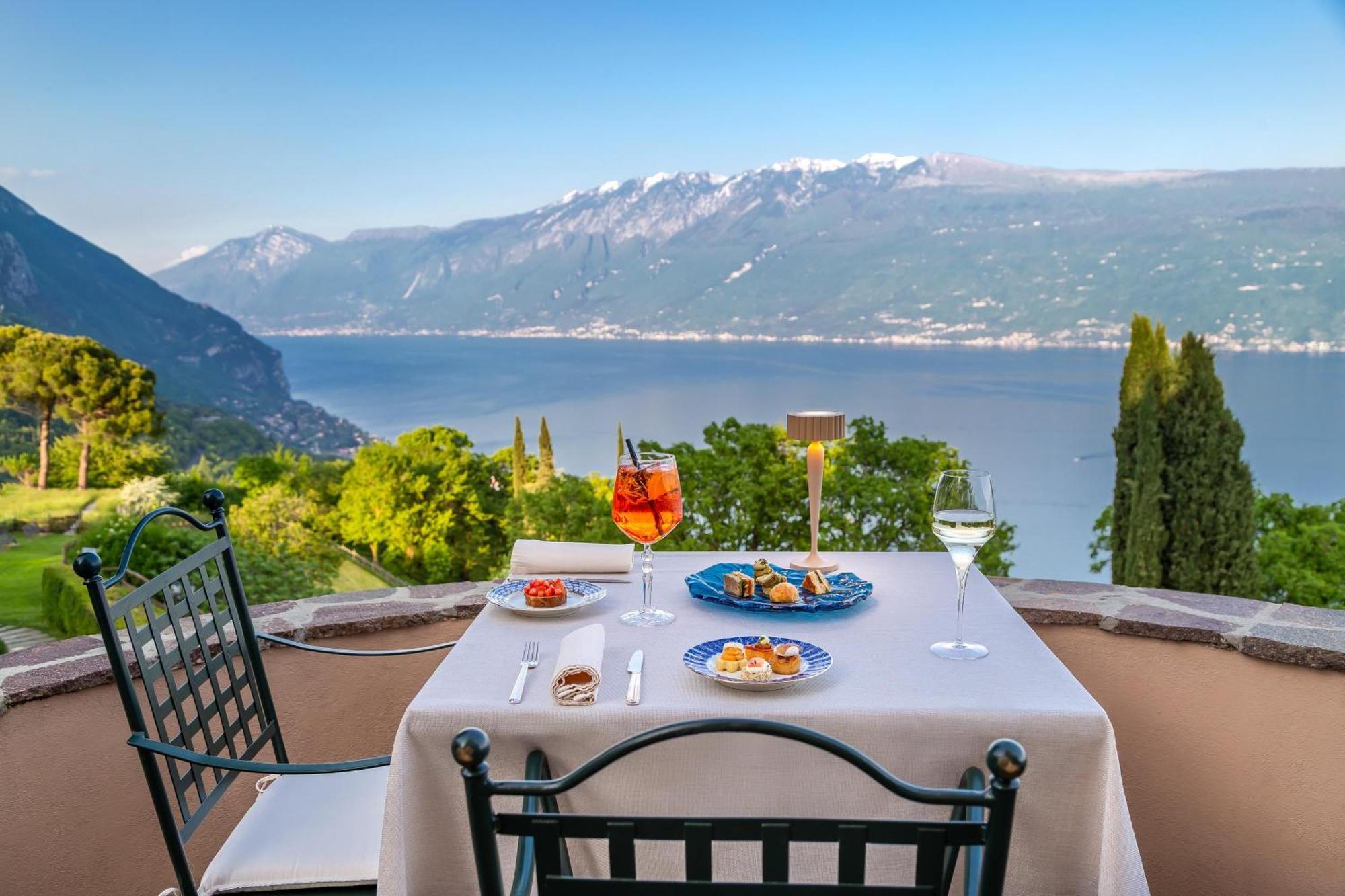 Romantikhotel - Boutique Hotel Villa Sostaga Gargnano Esterno foto