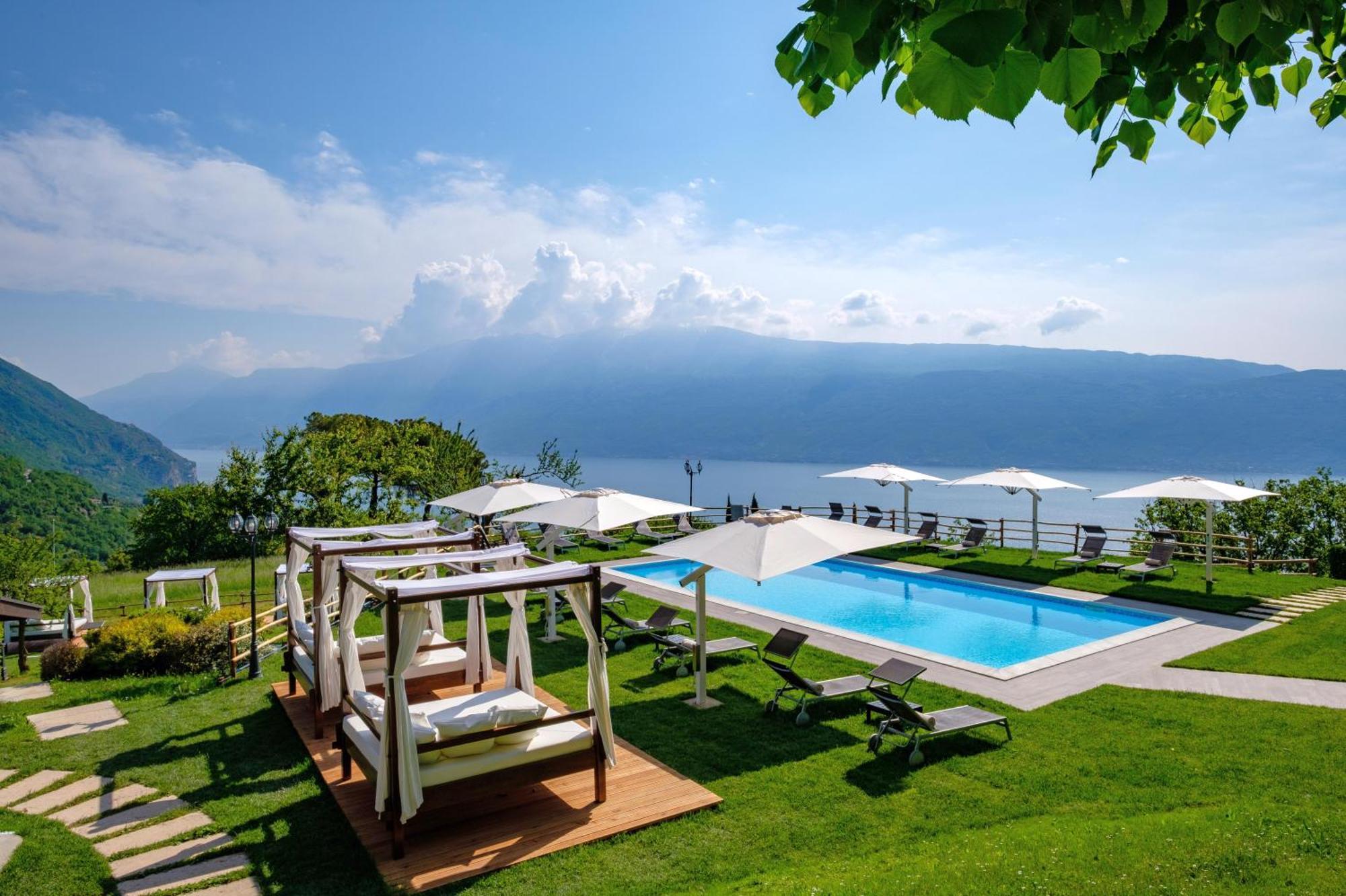 Romantikhotel - Boutique Hotel Villa Sostaga Gargnano Esterno foto