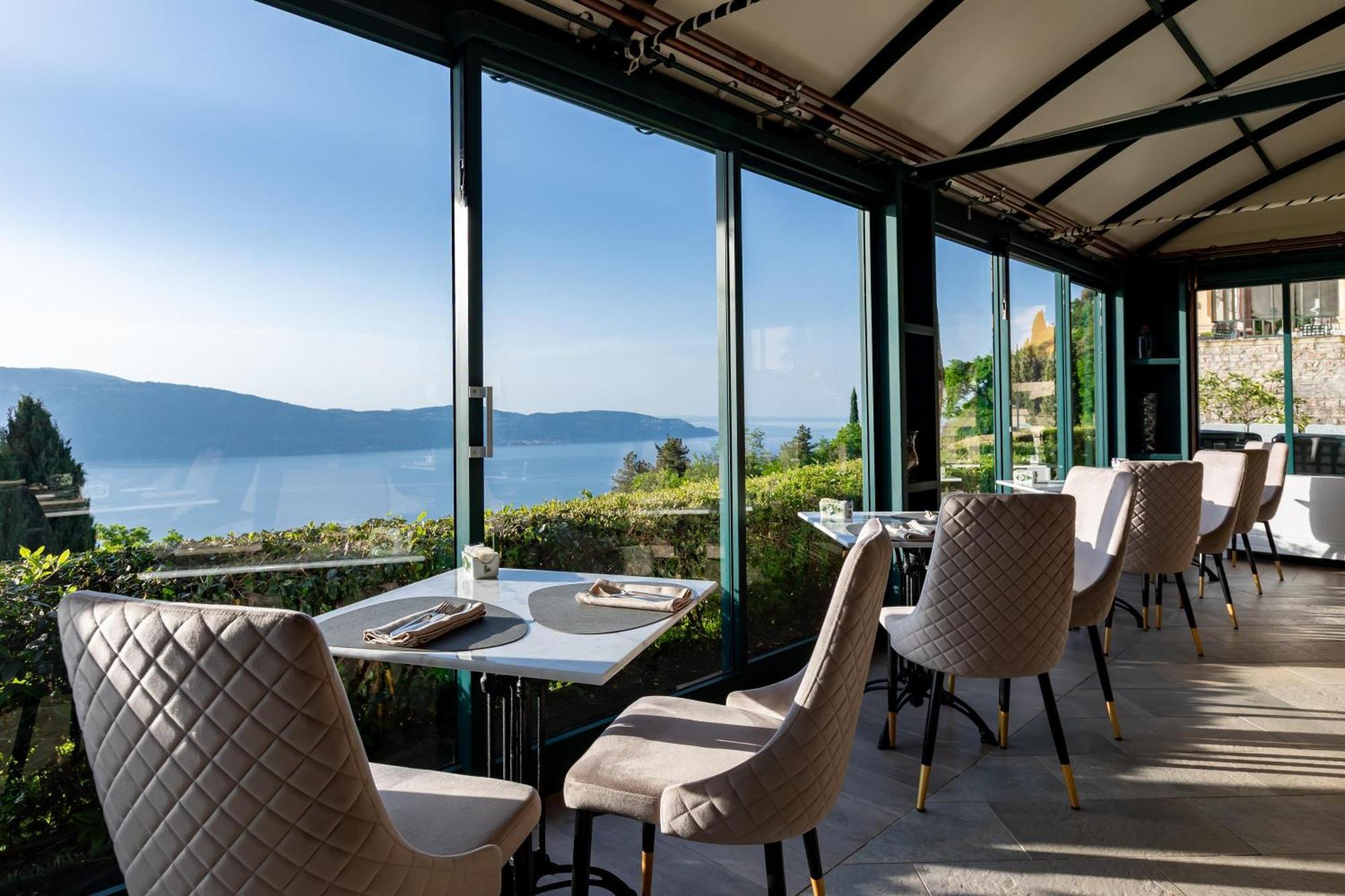Romantikhotel - Boutique Hotel Villa Sostaga Gargnano Esterno foto