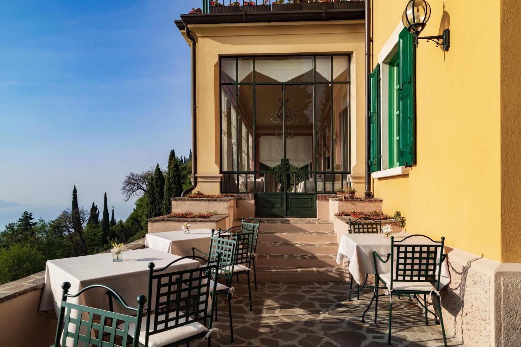 Romantikhotel - Boutique Hotel Villa Sostaga Gargnano Esterno foto