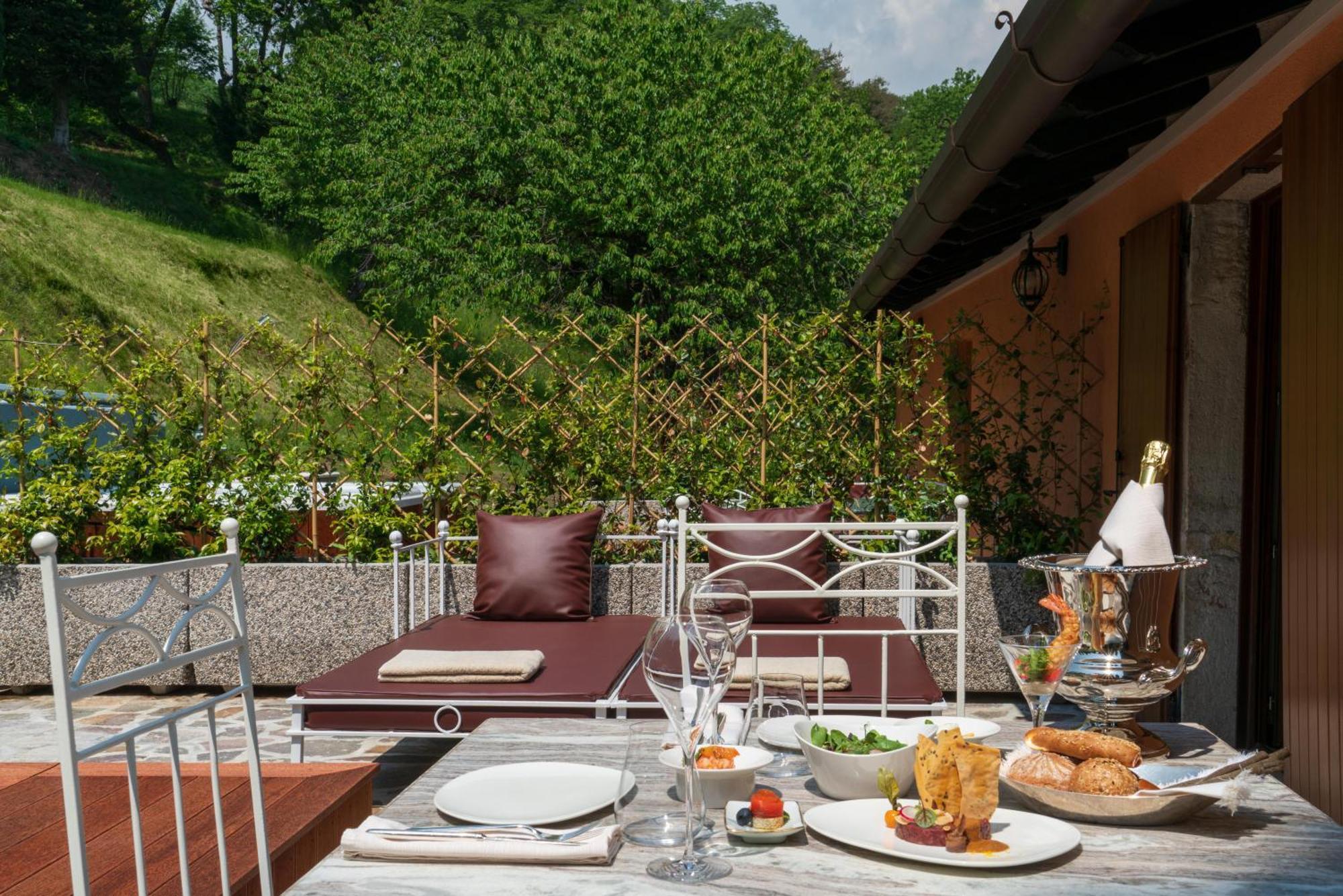 Romantikhotel - Boutique Hotel Villa Sostaga Gargnano Esterno foto